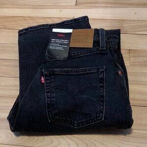 Levi's Women’s High Rise in Distressed Black Denim NWT